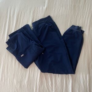 Figs Women's Navy scrub set